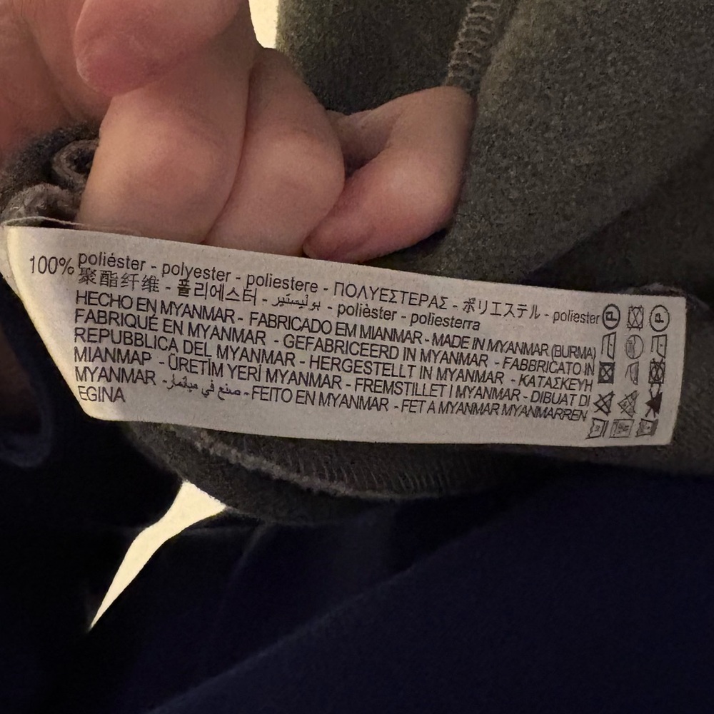 Zara Women's Elegant Gray Trench Coat - Picture 4 of 4